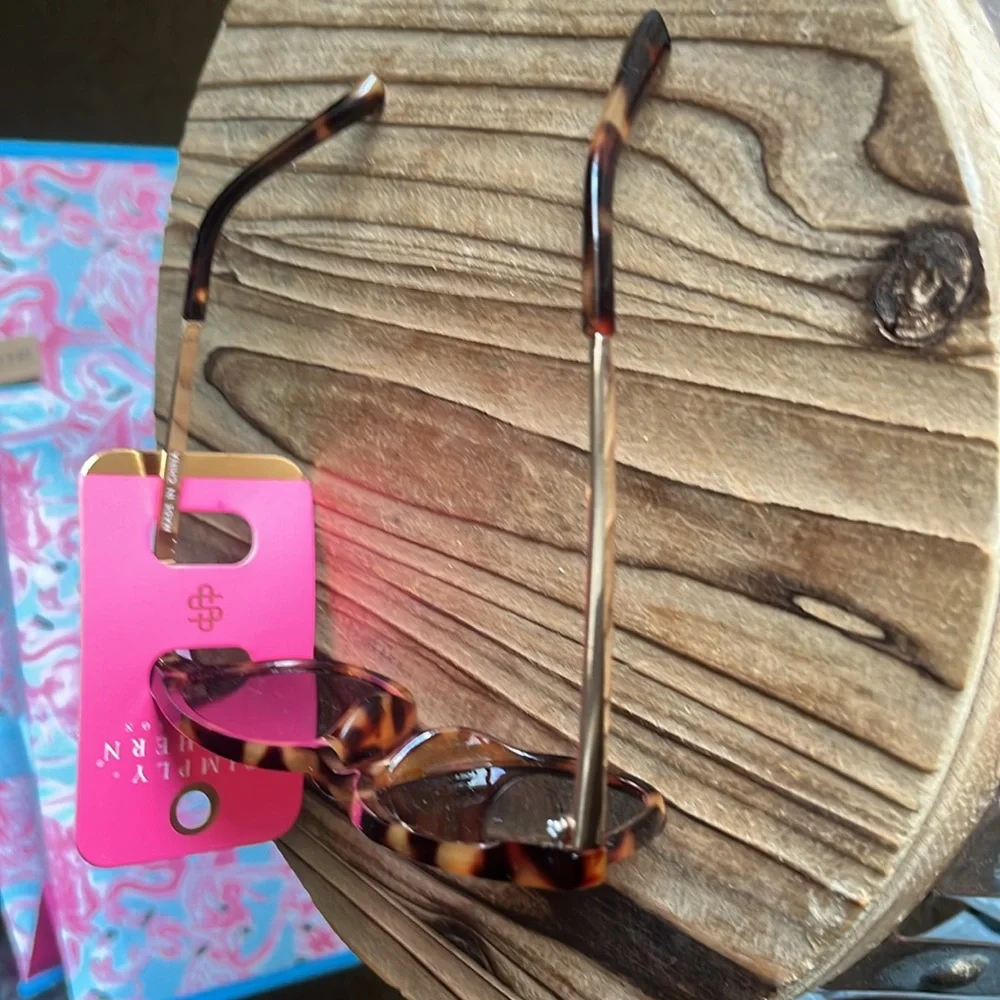 NWT Simply Southern Tortoise Cat Eye Sunglasses 100% UV protection - Picture 4 of 6